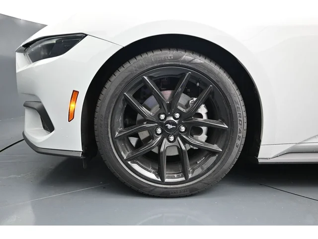Nuevos FORD MUSTANG à Estados chez autogozo