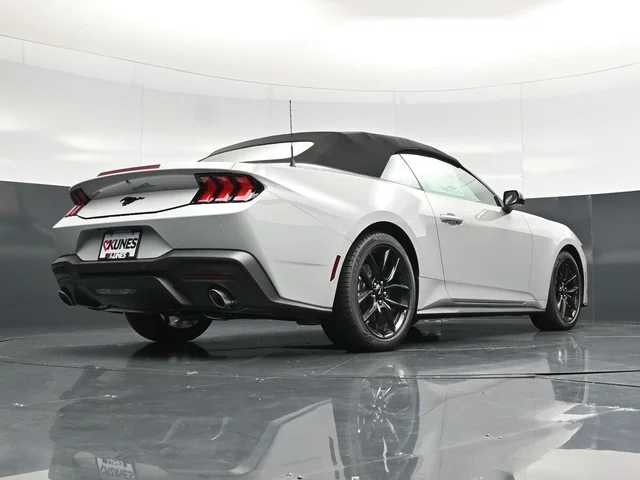 Nuevos FORD MUSTANG à Estados chez autogozo