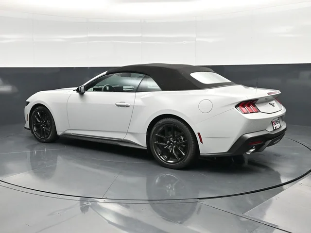 Nuevos FORD MUSTANG à Estados chez autogozo