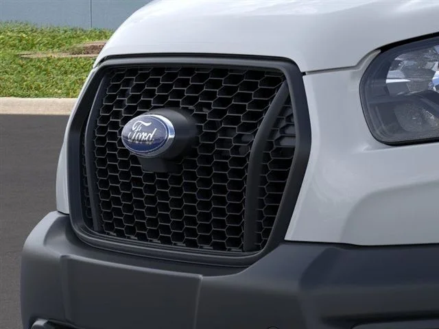 Nuevos FORD TRANSIT-350 at Maplecrest Ford Lincoln of Union in Vauxhall