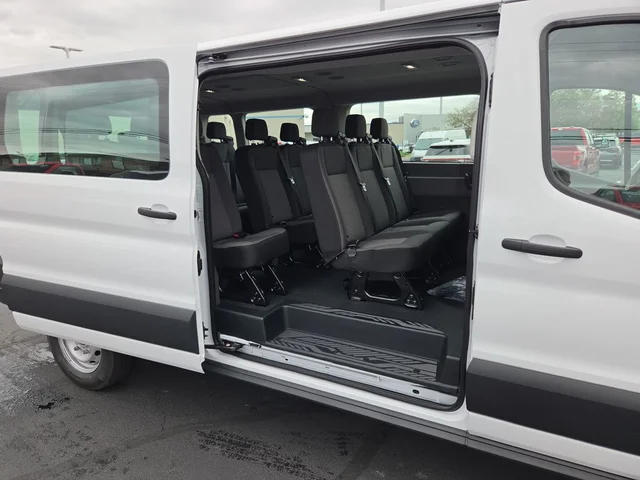 Nuevos FORD TRANSIT-350 à Estados chez autogozo