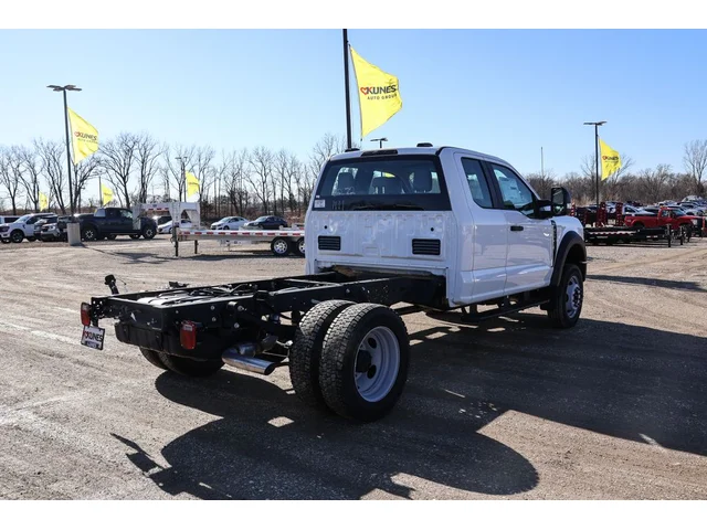 Nuevos FORD F-550SD à Estados chez autogozo
