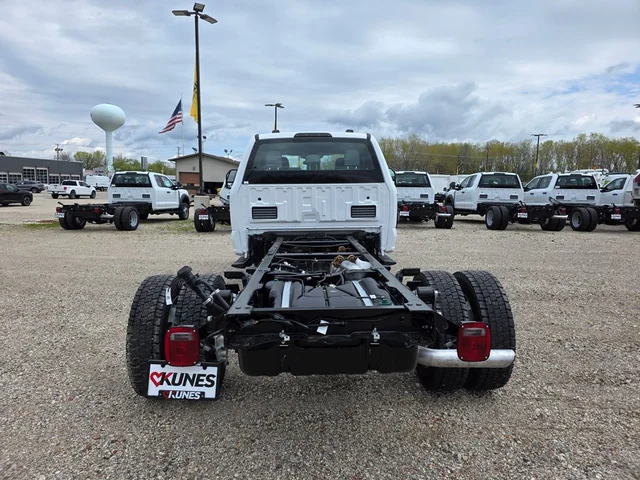 Nuevos FORD F-450SD à Estados chez autogozo