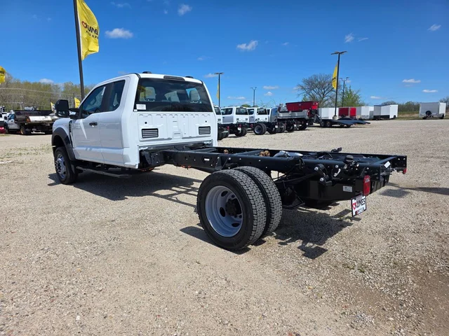 Nuevos FORD F-450SD à Estados chez autogozo