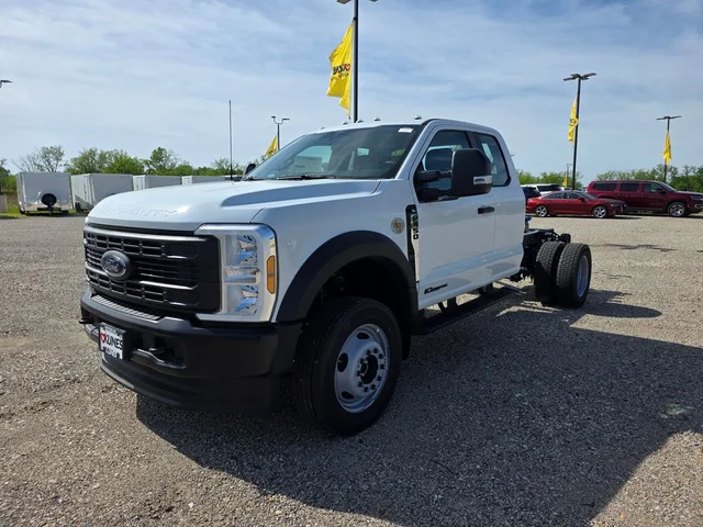 Nuevos FORD F-450SD à Estados chez autogozo