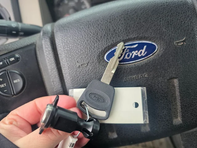 SEMINUEVOS FORD F-550SD a Estados en autogozo
