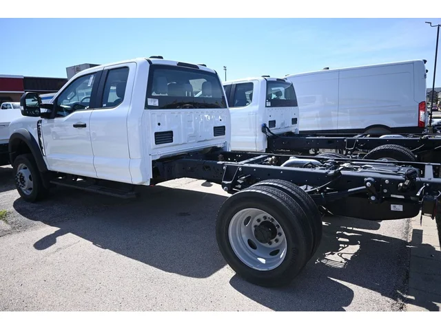 Nuevos FORD F-550SD à Estados chez autogozo