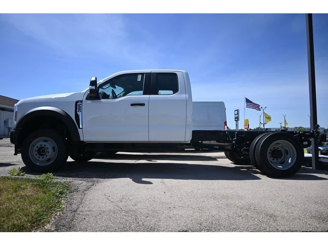 Nuevos FORD F-550SD à Estados chez autogozo