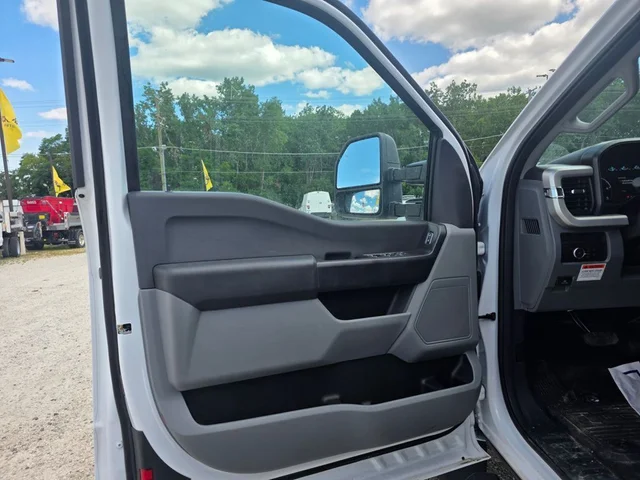 Nuevos FORD F-550SD à Estados chez autogozo