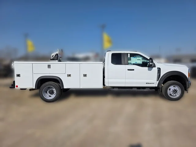Nuevos FORD F-550SD à Estados chez autogozo