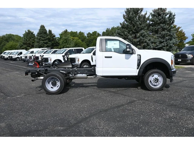 Nuevos FORD F-450SD à Estados chez autogozo