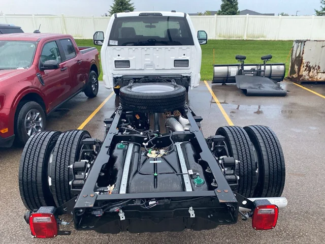 Nuevos FORD F-450SD à Estados chez autogozo