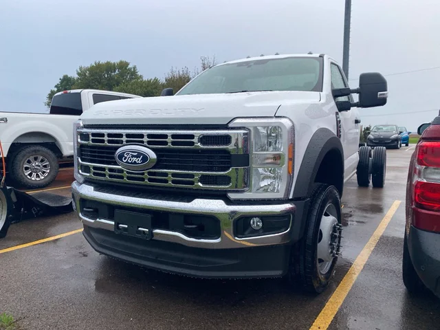 Nuevos FORD F-450SD à Estados chez autogozo