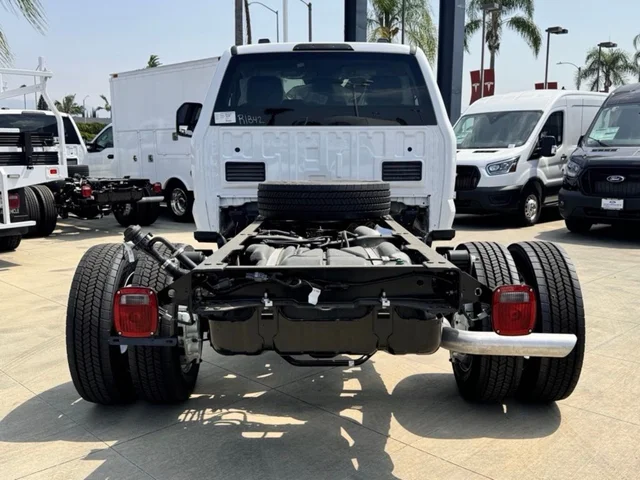 Nuevos FORD F-550SD à Estados chez autogozo