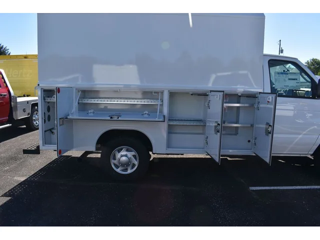 Nuevos FORD E-350SD à Estados chez autogozo