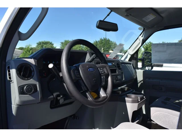 Nuevos FORD E-350SD à Estados chez autogozo