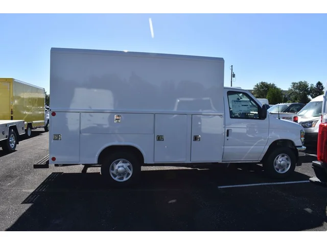 Nuevos FORD E-350SD à Estados chez autogozo