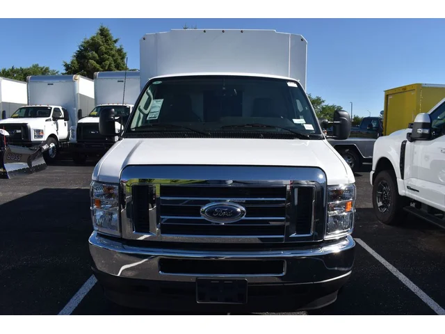 Nuevos FORD E-350SD à Estados chez autogozo