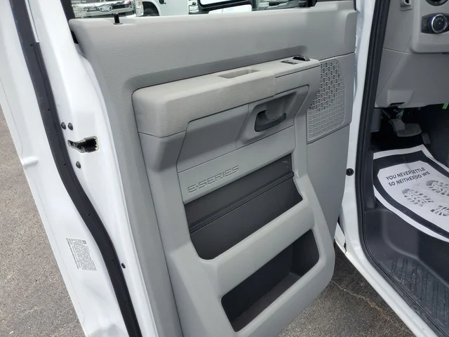 Nuevos FORD E-350SD à Estados chez autogozo