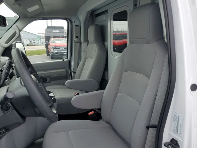 Nuevos FORD E-350SD à Estados chez autogozo