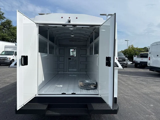 Nuevos FORD E-350SD à Estados chez autogozo