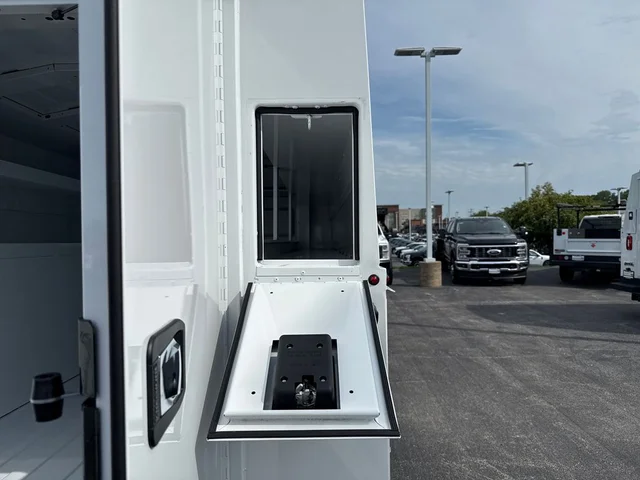 Nuevos FORD E-350SD à Estados chez autogozo