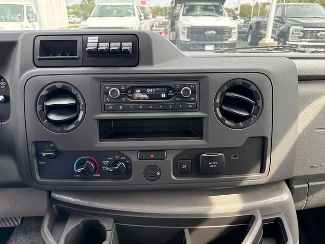 Nuevos FORD E-350SD à Estados chez autogozo