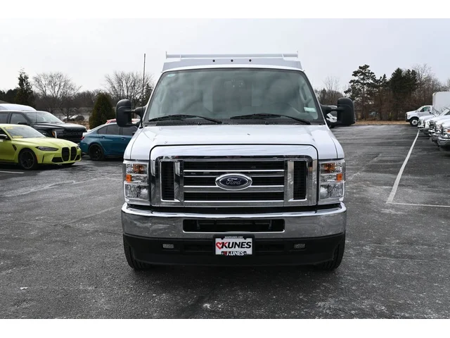 Nuevos FORD E-350SD à Estados chez autogozo
