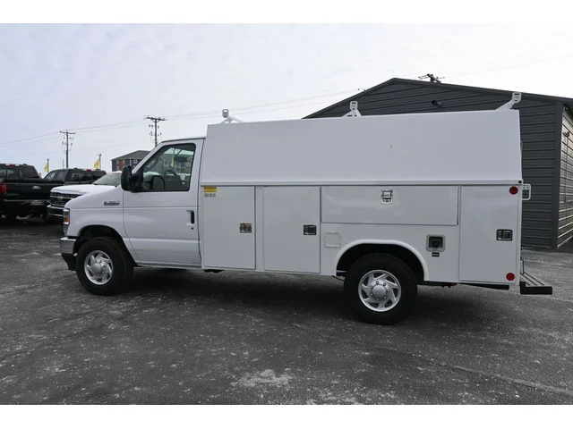 Nuevos FORD E-350SD à Estados chez autogozo