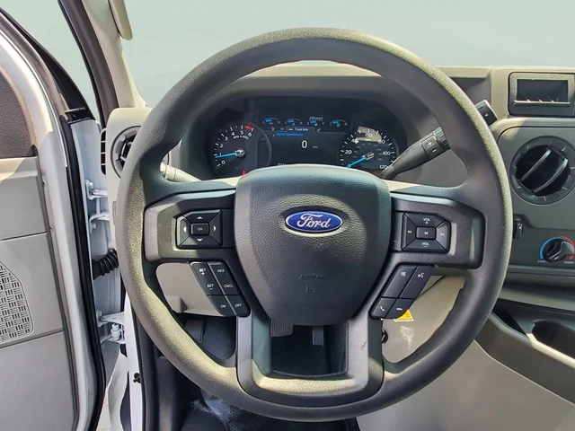 Nuevos FORD E-350SD à Estados chez autogozo