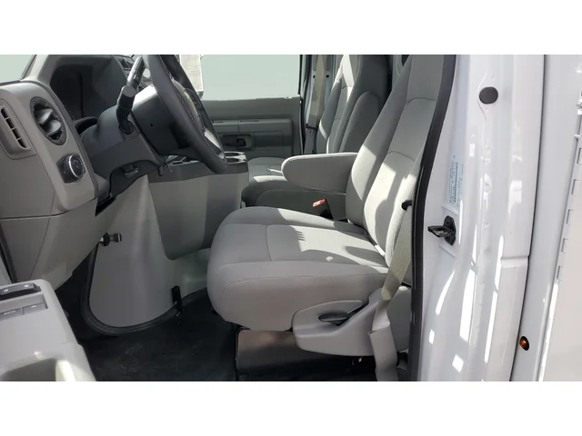 Nuevos FORD E-350SD à Estados chez autogozo