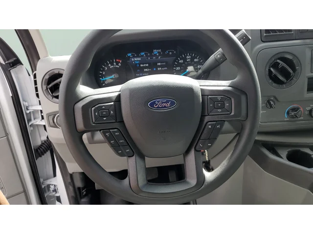 Nuevos FORD E-350SD à Estados chez autogozo