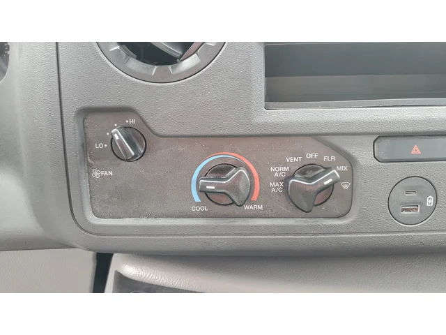 Nuevos FORD E-350SD à Estados chez autogozo