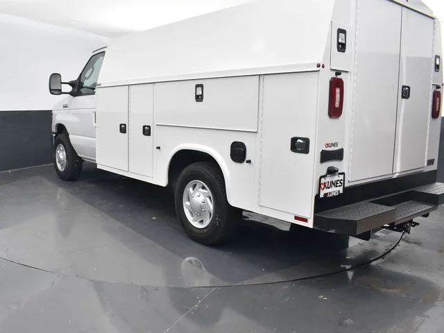 Nuevos FORD E-350SD à Estados chez autogozo