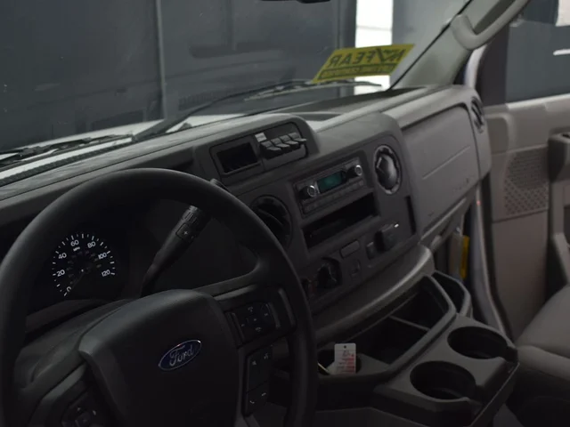 Nuevos FORD E-350SD à Estados chez autogozo