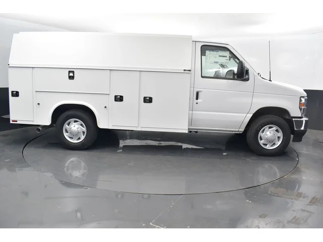 Nuevos FORD E-350SD à Estados chez autogozo