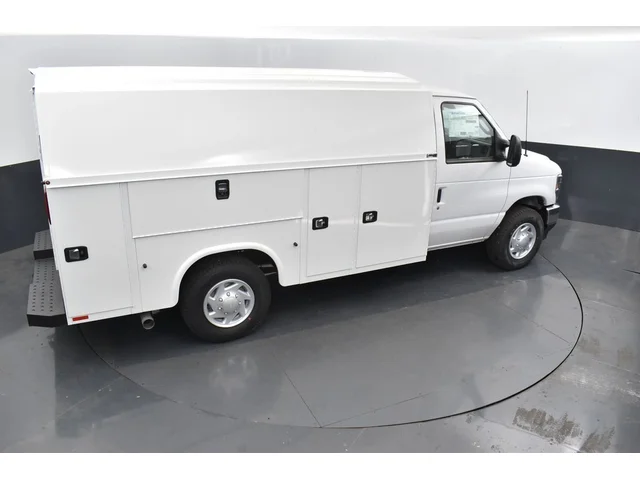 Nuevos FORD E-350SD à Estados chez autogozo