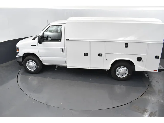 Nuevos FORD E-350SD à Estados chez autogozo
