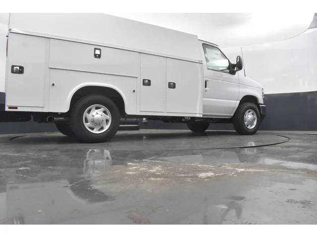 Nuevos FORD E-350SD à Estados chez autogozo