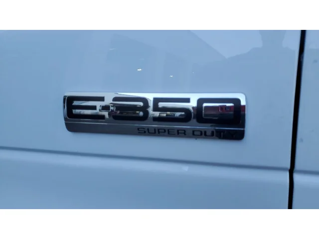 Nuevos FORD E-350SD à Estados chez autogozo