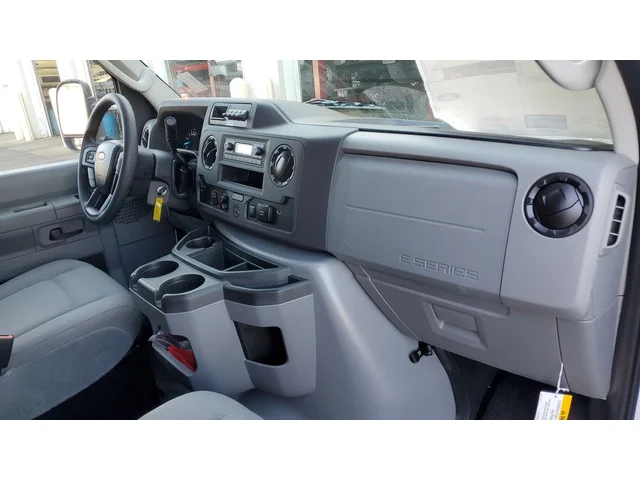 Nuevos FORD E-350SD à Estados chez autogozo