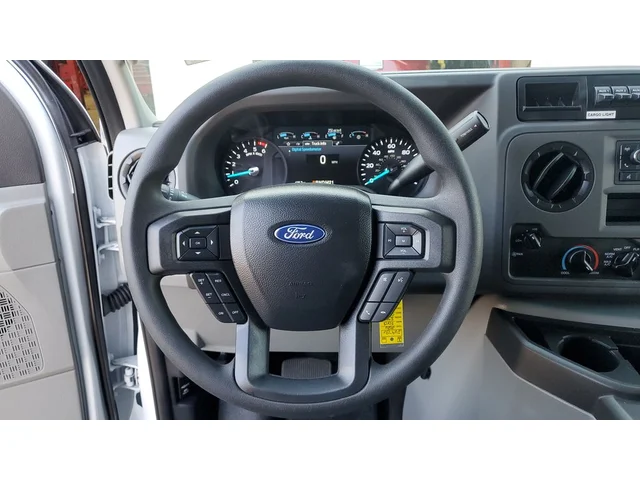 Nuevos FORD E-350SD à Estados chez autogozo