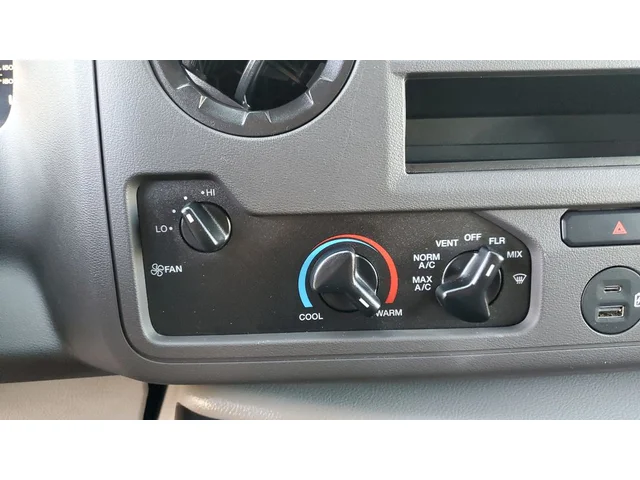 Nuevos FORD E-350SD à Estados chez autogozo