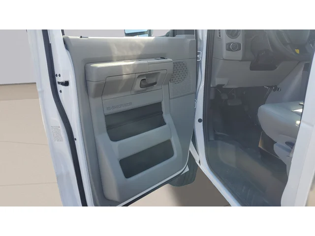Nuevos FORD E-350SD à Estados chez autogozo