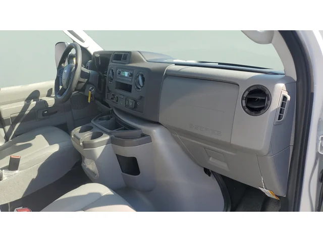 Nuevos FORD E-350SD à Estados chez autogozo