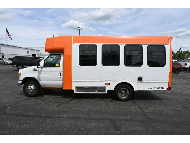 SEMINUEVOS FORD E-450SD a Estados en autogozo