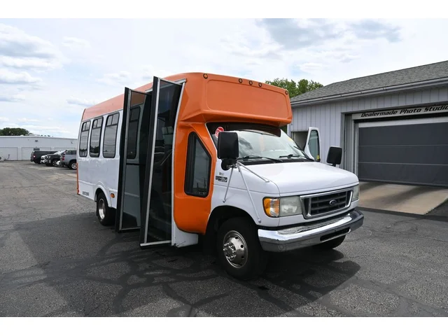 SEMINUEVOS FORD E-450SD a Estados en autogozo