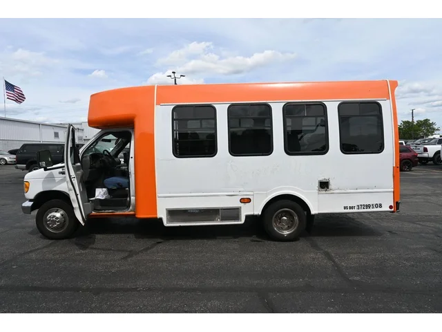 SEMINUEVOS FORD E-450SD a Estados en autogozo