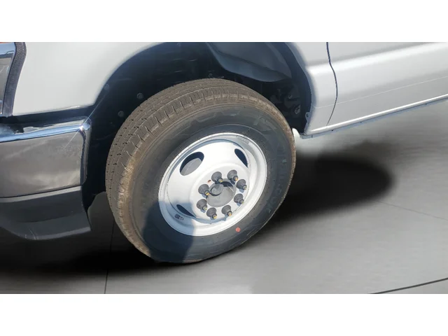 Nuevos FORD E-450SD à Estados chez autogozo