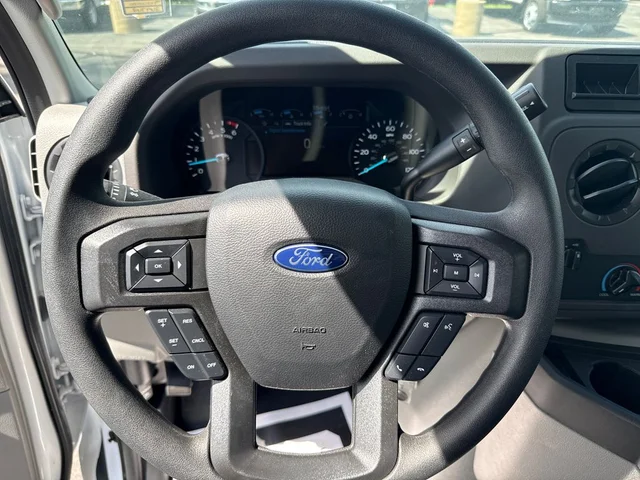 Nuevos FORD E-450SD à Estados chez autogozo